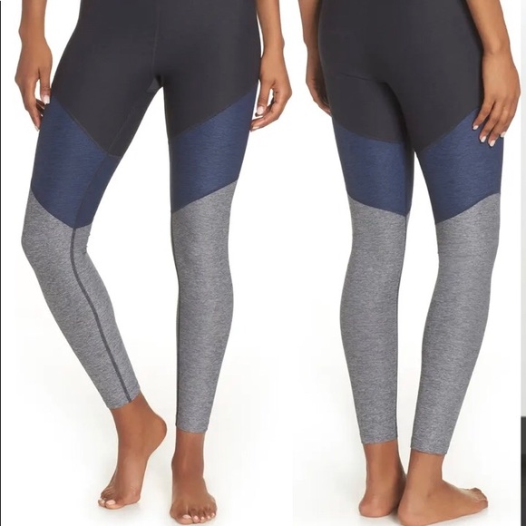 Outdoor Voices 7/8 Leggings charcoal/navy/graphite - Picture 2 of 9